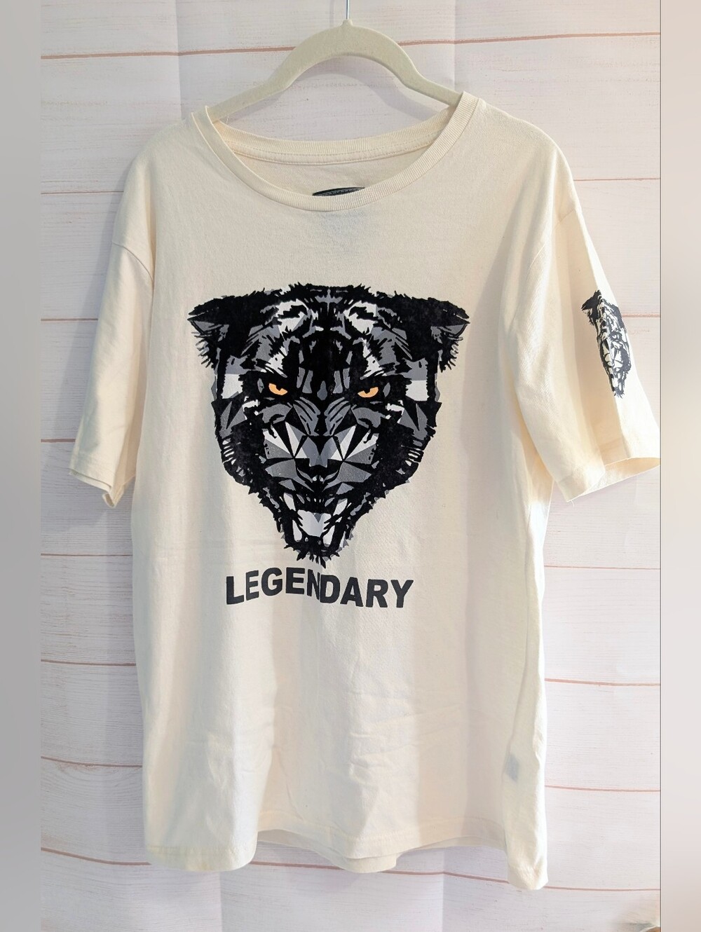 CR24 Chrome Edge Soft Cream Cotton Tee W/ Velvety Tiger 🐯 Graphic Emblem M